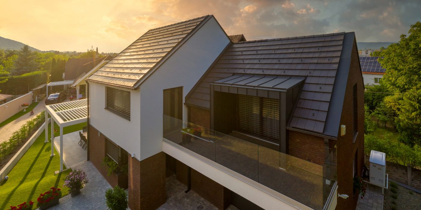 Crni Tondach crijep na krovu obiteljske kuće