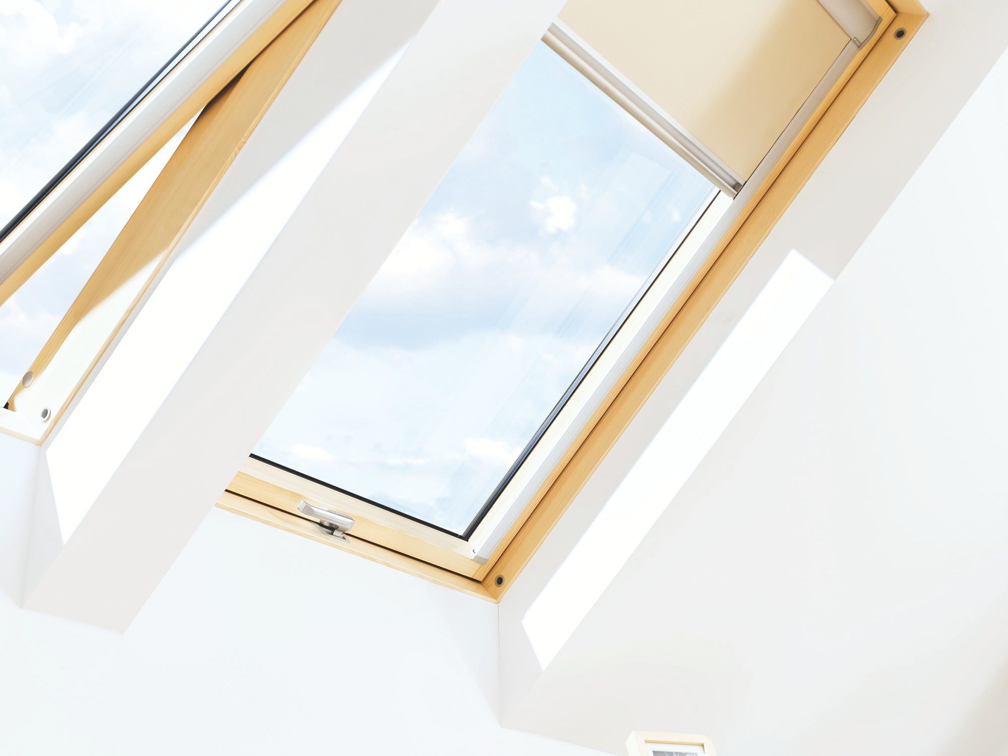 Tondach krovni prozor sa sjenilom