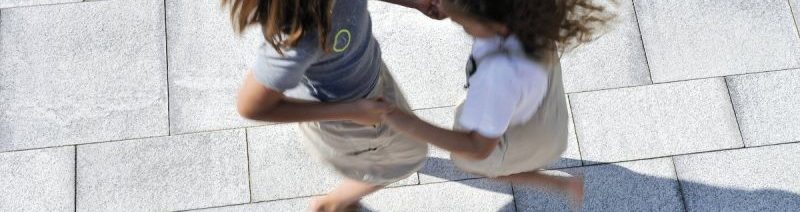 Dječja igra na Semmelrock opločniku